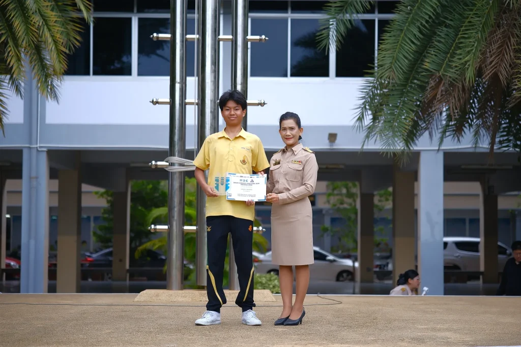 ทีมหุ่นยนต์ คว้ารางวัลชนะเลิศ และตั๋วตัวแทนประเทศไทยไปแข่งขัน ณ กรุงปักกิ่ง ประเทศจีน line album กิจกรรมหน้าเสาธง 8 มิ.ย. 2569 260609 13