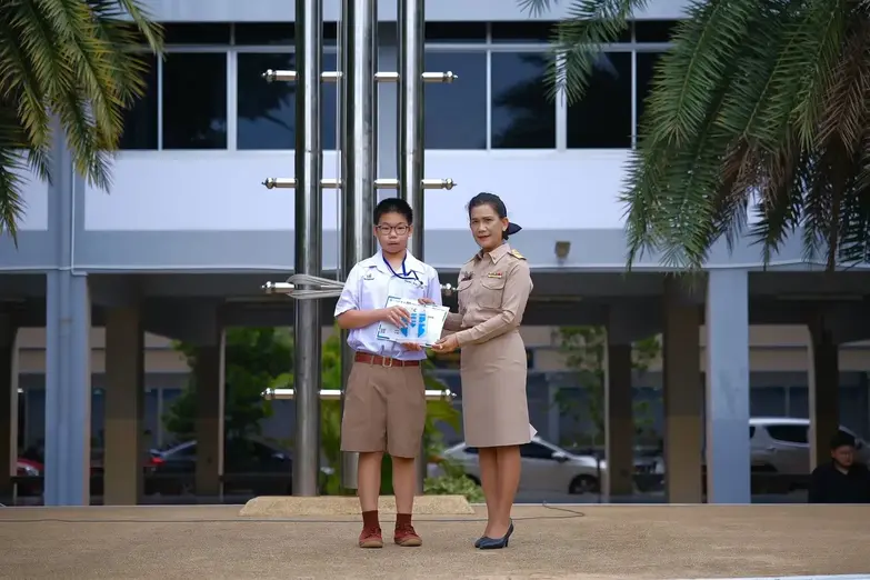 นายสรวิชญ์ โฉลกดี คว้าตั๋วเป็นตัวแทนประเทศไทย เข้าร่วมการแข่งขันหุ่นยนต์ ROBOTCHALLENGE 2026 ณ กรุงปักกิ่ง ประเทศจีน เดือนสิงหาคมนี้ s 162693139 0 ezgif.com resize