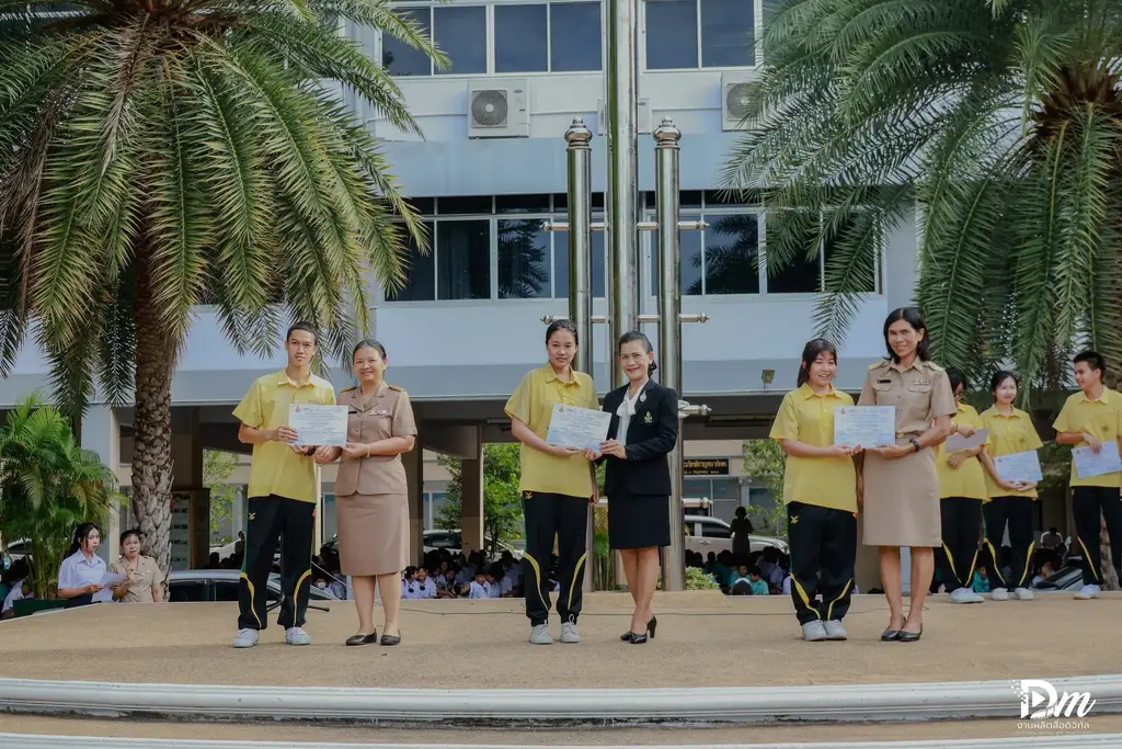 รางวัลระดับเหรียญทอง การแข่งขันคลิปละครสั้นภาษาญี่ปุ่น ครั้งที่ 8 1