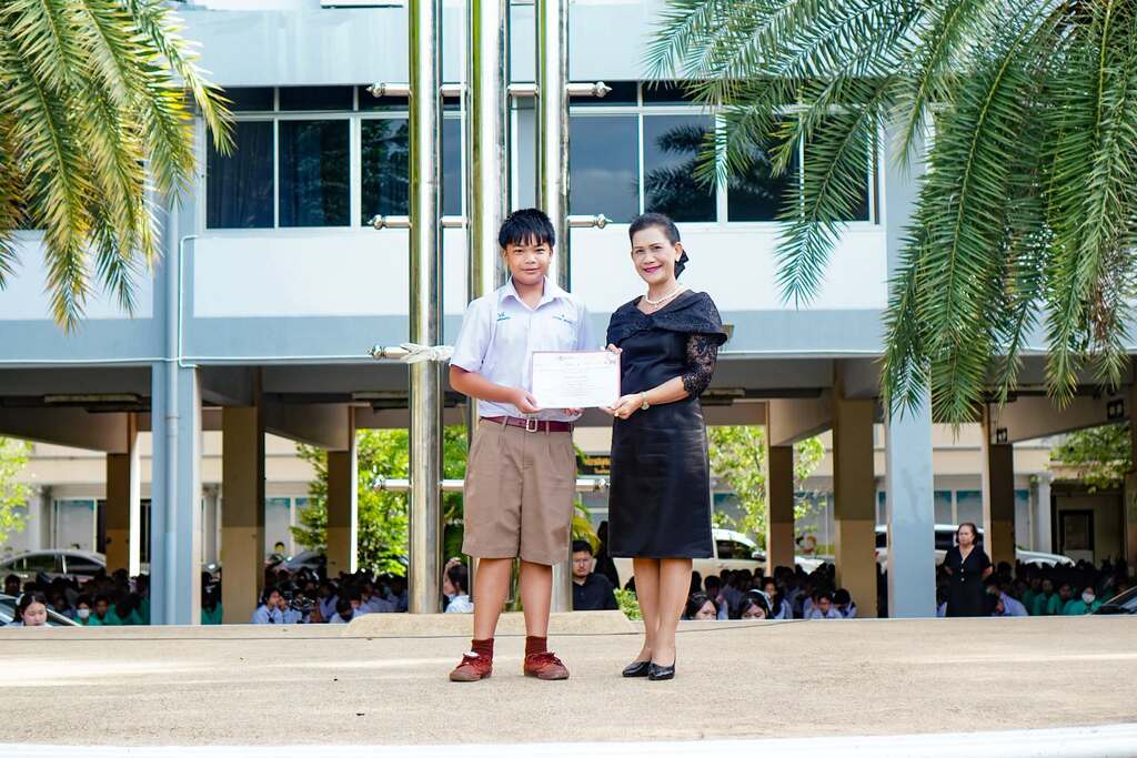 คณิตศาสตร์ วป. คว้า 6 ถ้วย 3 เหรียญ ระดับประเทศ 13