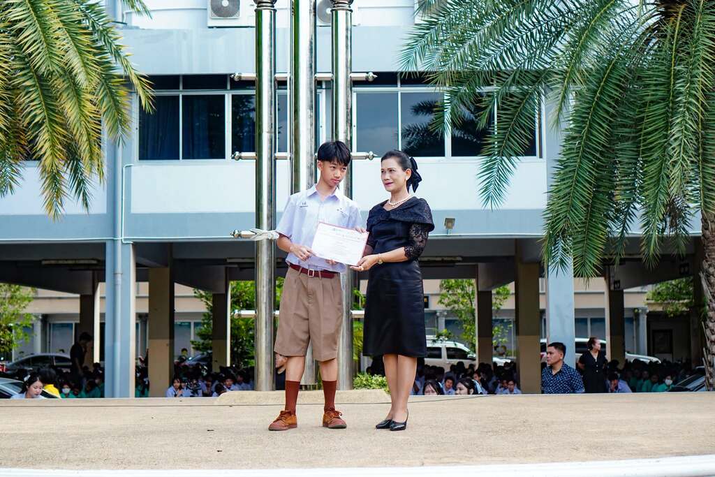 คณิตศาสตร์ วป. คว้า 6 ถ้วย 3 เหรียญ ระดับประเทศ 19