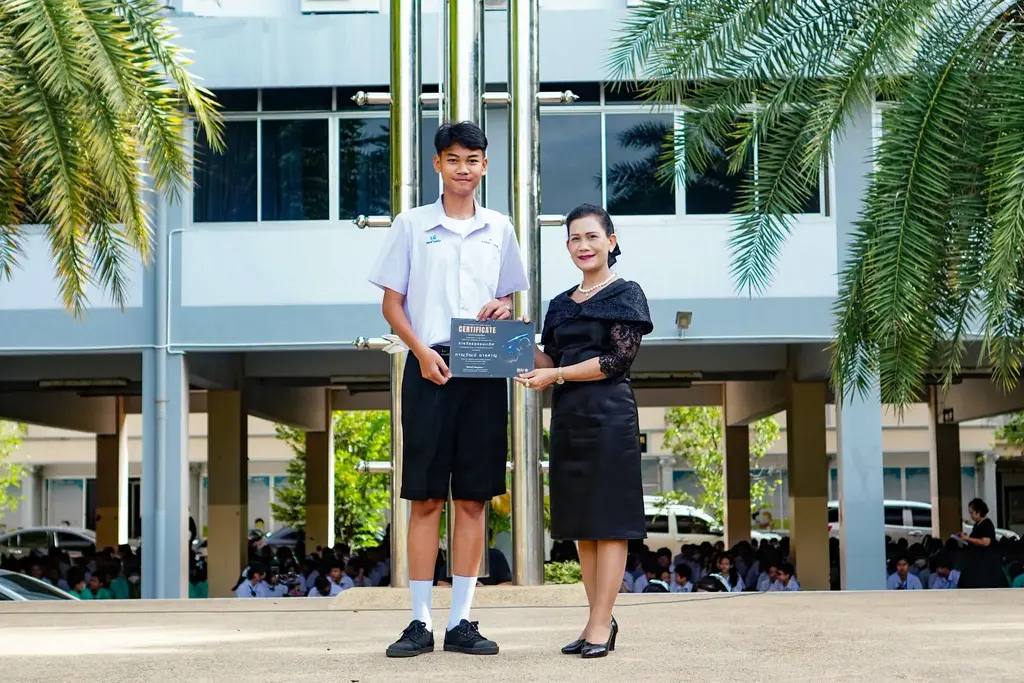 เด็กศิลปะ คว้ารางวัล 4 เวที 2