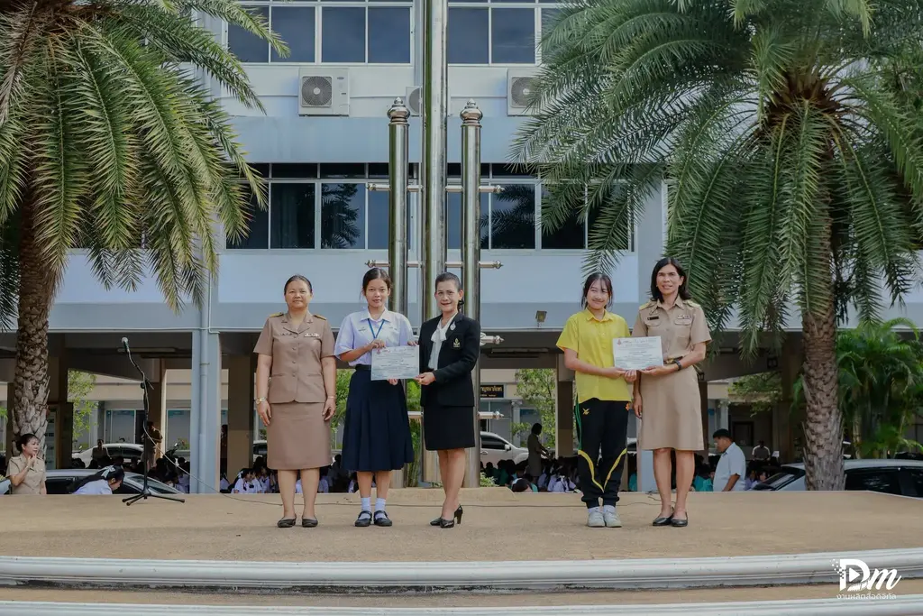 รางวัลระดับเหรียญทอง การแข่งขันคลิปละครสั้นภาษาญี่ปุ่น ครั้งที่ 8 2