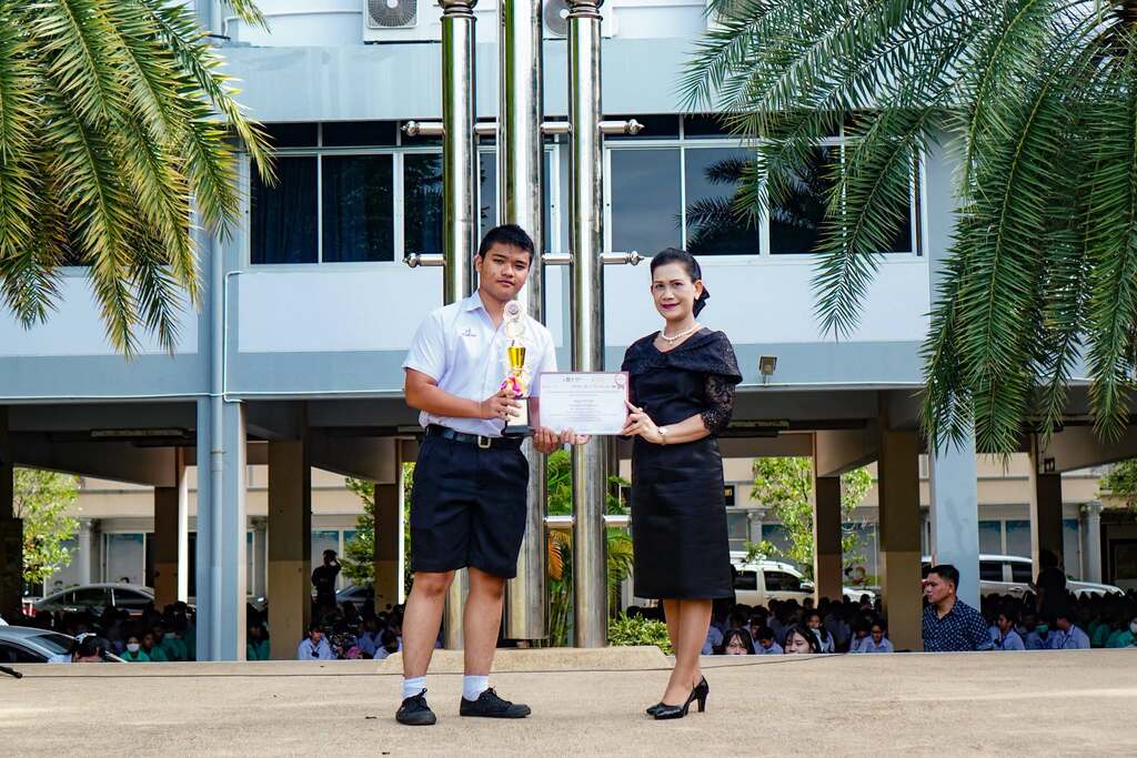 คณิตศาสตร์ วป. คว้า 6 ถ้วย 3 เหรียญ ระดับประเทศ 5